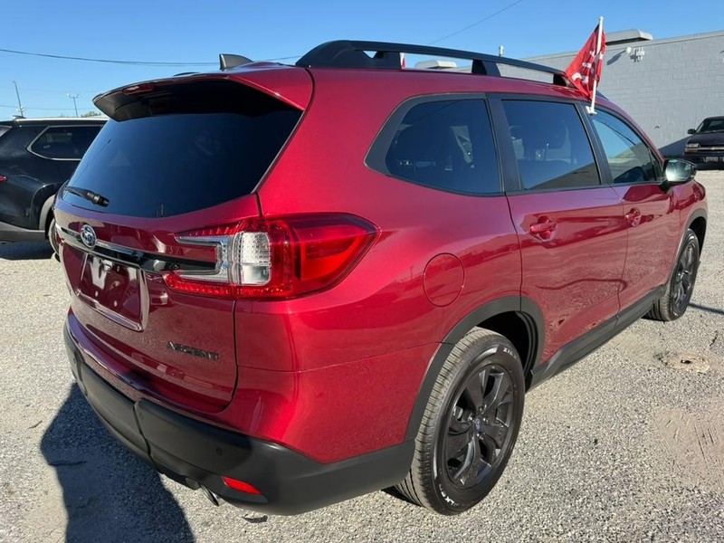 Subaru Ascent Vehicle Full-screen Gallery Image 6