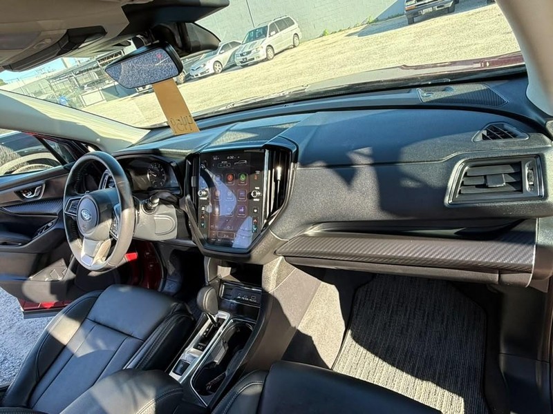 Subaru Ascent Vehicle Full-screen Gallery Image 11