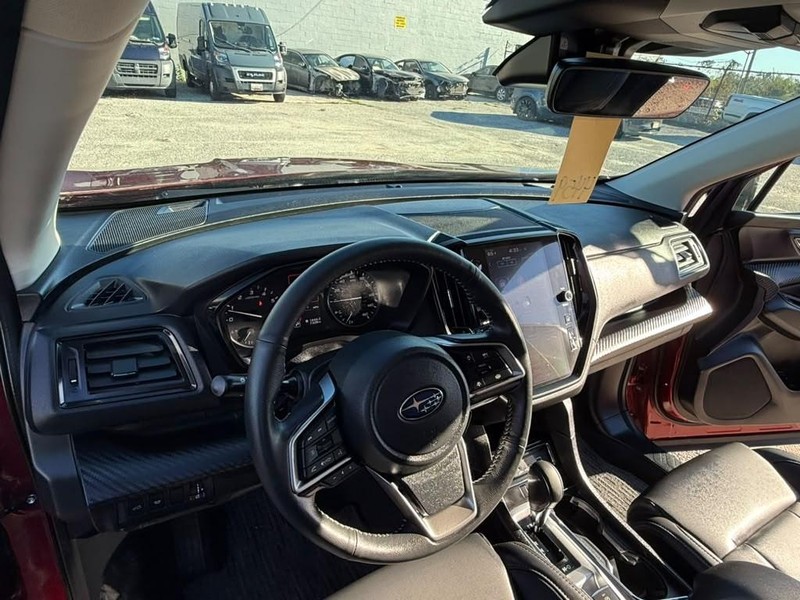 Subaru Ascent Vehicle Full-screen Gallery Image 24