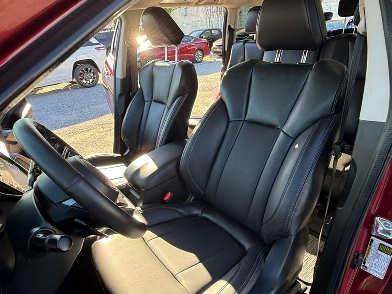 Subaru Ascent Vehicle Full-screen Gallery Image 25