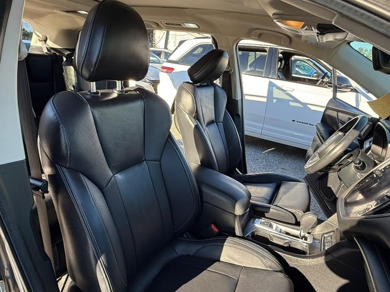 Subaru Ascent Vehicle Full-screen Gallery Image 13