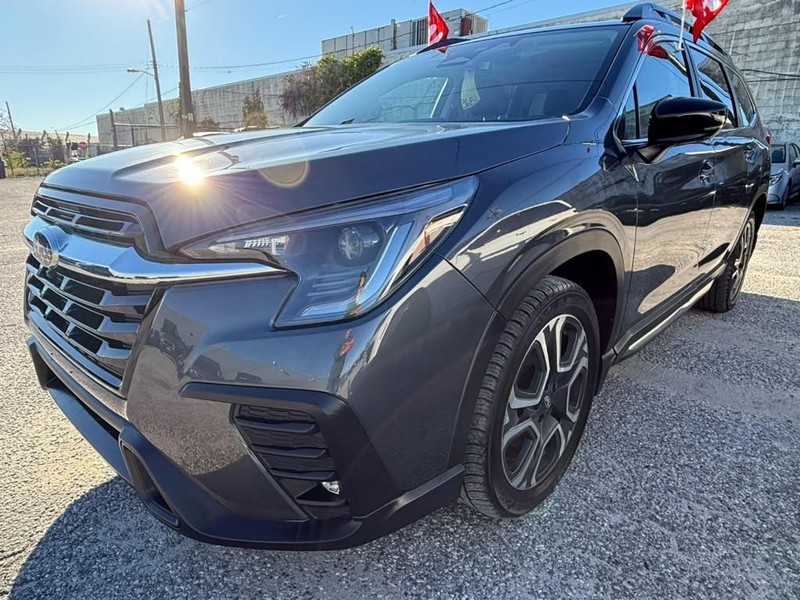 Subaru Ascent Vehicle Full-screen Gallery Image 15