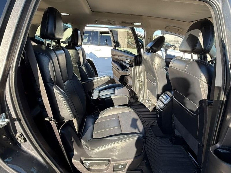 Subaru Ascent Vehicle Full-screen Gallery Image 17