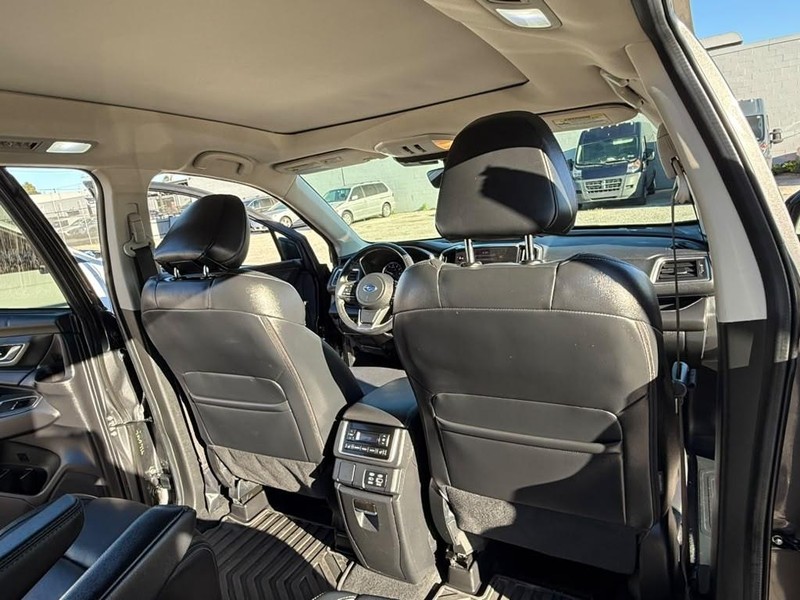 Subaru Ascent Vehicle Full-screen Gallery Image 27