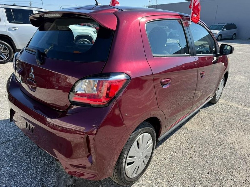 Mitsubishi Mirage Vehicle Full-screen Gallery Image 5
