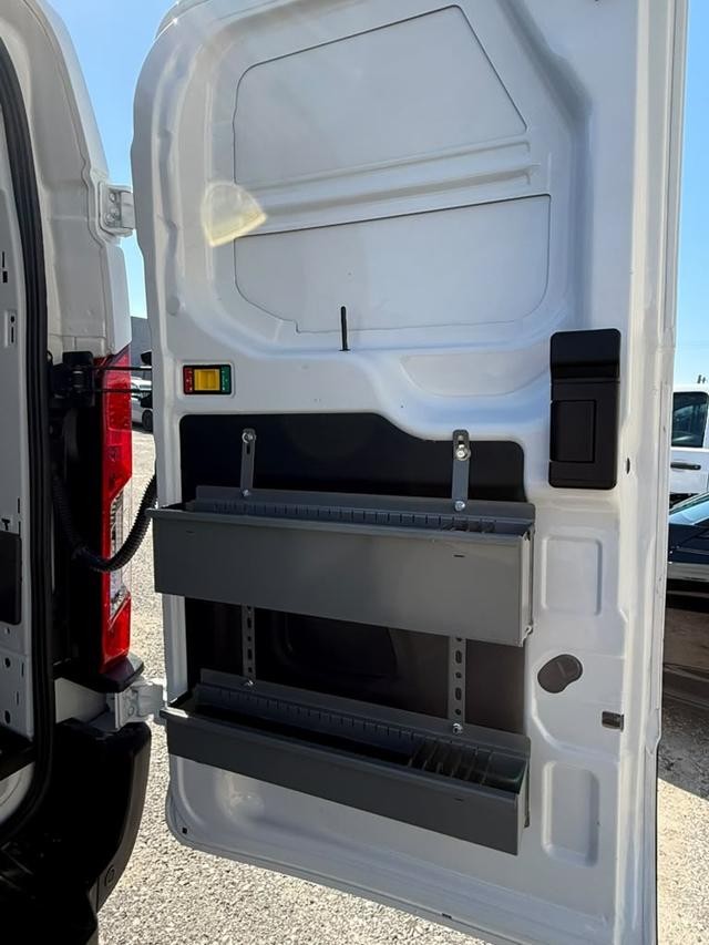 Ford Transit Cargo Van Vehicle Full-screen Gallery Image 18