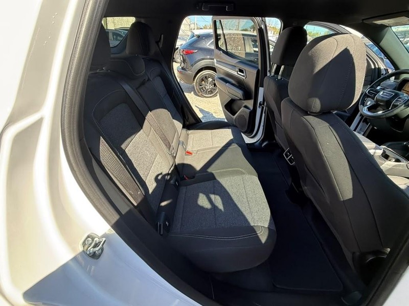 GMC Terrain Vehicle Full-screen Gallery Image 15