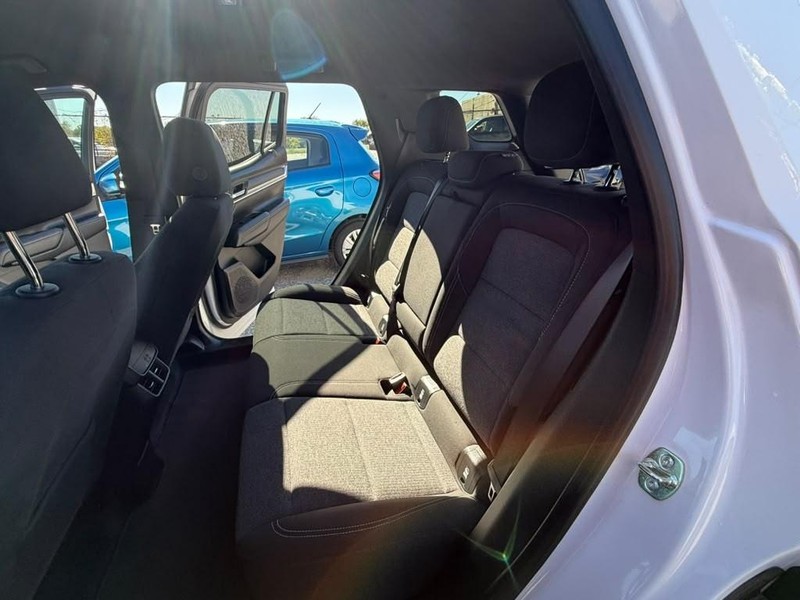 GMC Terrain Vehicle Full-screen Gallery Image 18
