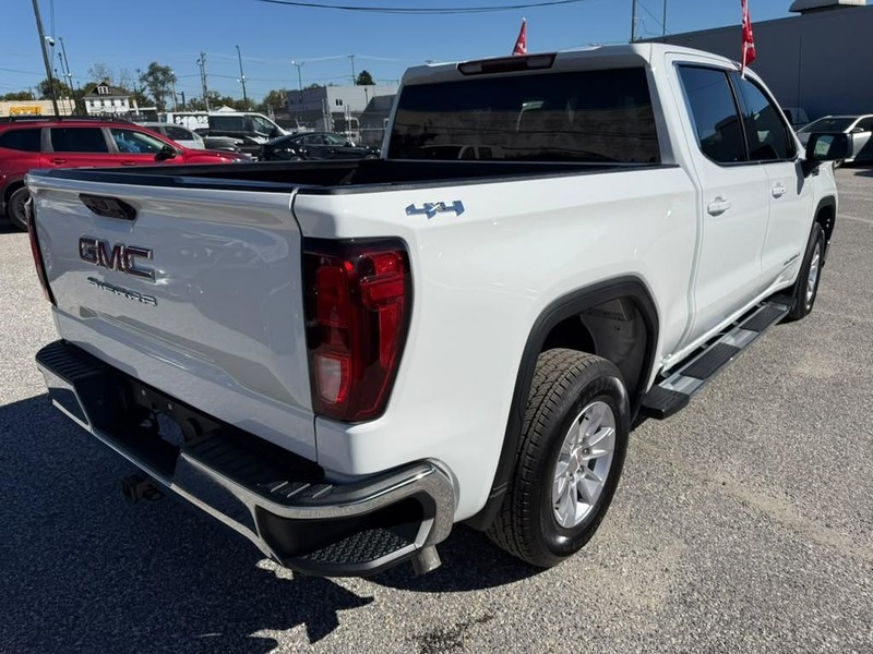 GMC Sierra 1500 Vehicle Full-screen Gallery Image 7