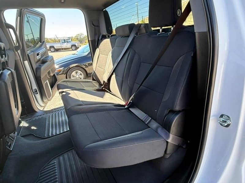 GMC Sierra 1500 Vehicle Full-screen Gallery Image 22