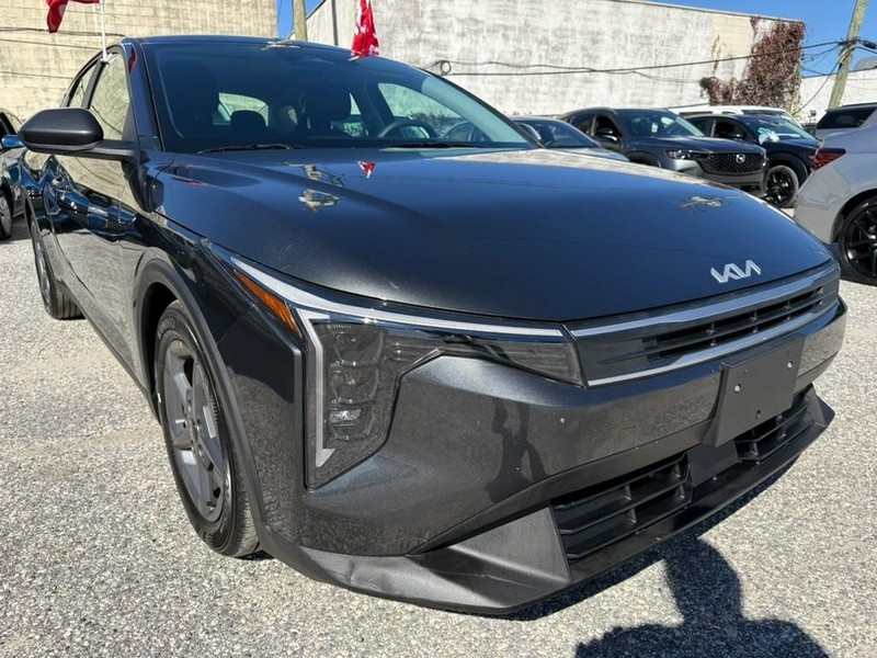 Kia K4 Vehicle Full-screen Gallery Image 6
