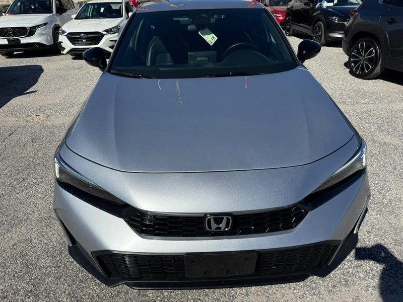 Honda Civic Sedan Vehicle Full-screen Gallery Image 2