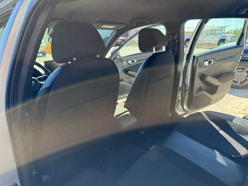 Honda Civic Sedan Vehicle Full-screen Gallery Image 17