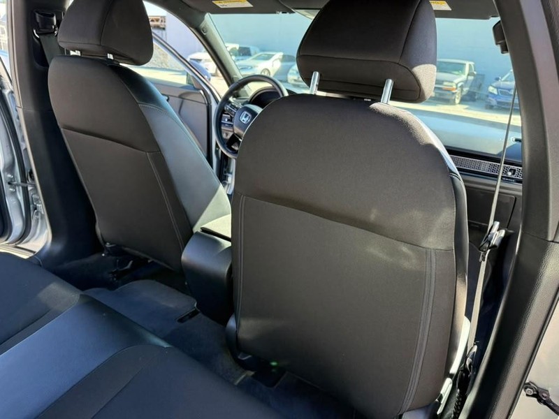 Honda Civic Sedan Vehicle Full-screen Gallery Image 21