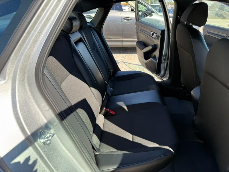 Honda Civic Sedan Vehicle Full-screen Gallery Image 22