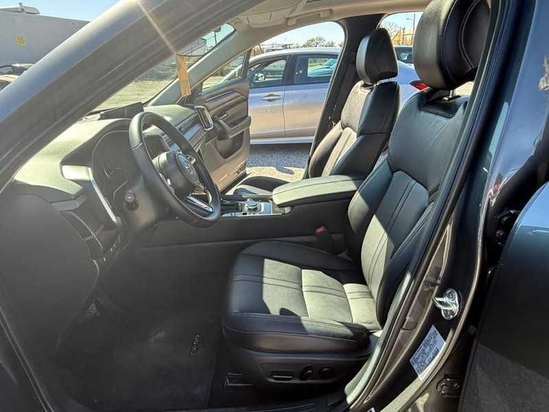 Mazda CX-50 Vehicle Full-screen Gallery Image 22