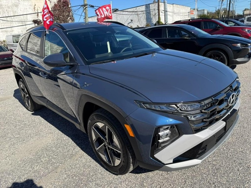 Hyundai Tucson Vehicle Full-screen Gallery Image 5