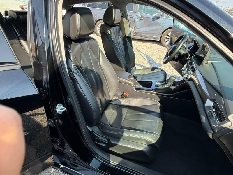 Acura Integra Vehicle Full-screen Gallery Image 7