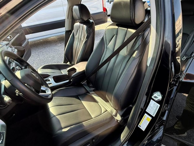 Acura Integra Vehicle Full-screen Gallery Image 15