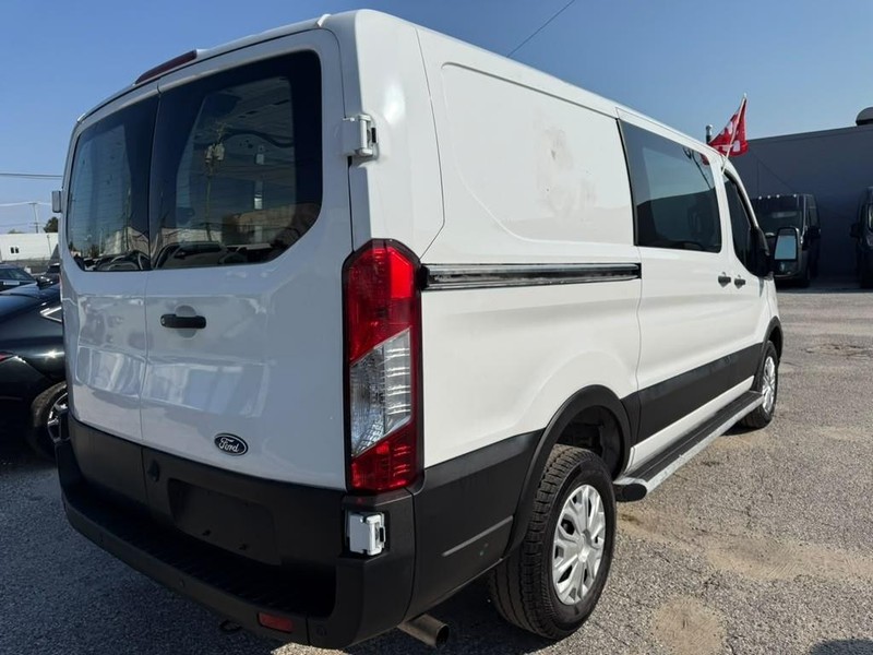 Ford Transit Cargo Van Vehicle Full-screen Gallery Image 4