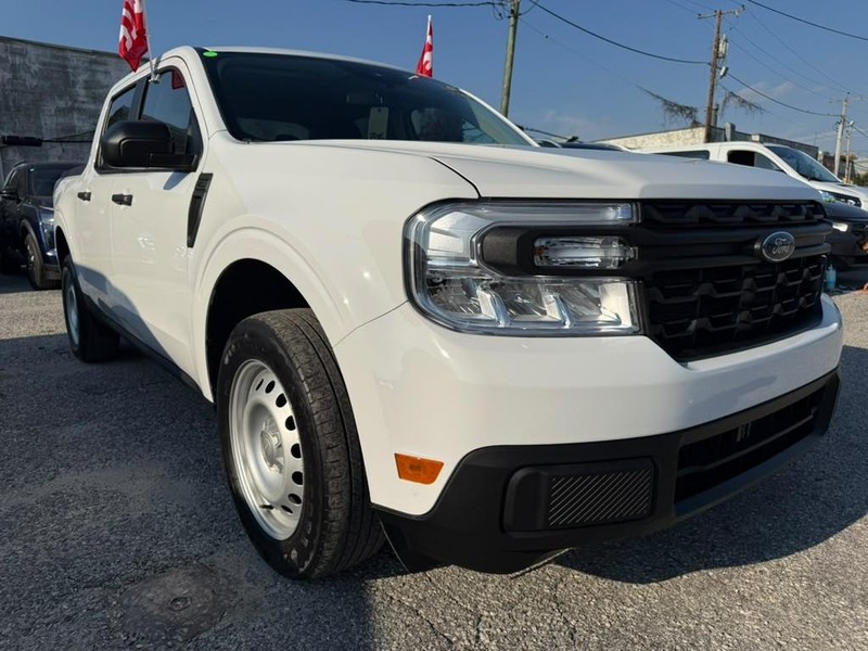 Ford Maverick Vehicle Full-screen Gallery Image 9
