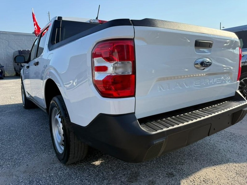 Ford Maverick Vehicle Full-screen Gallery Image 12