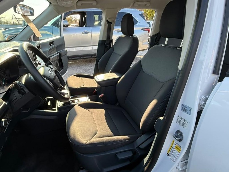 Ford Maverick Vehicle Full-screen Gallery Image 20