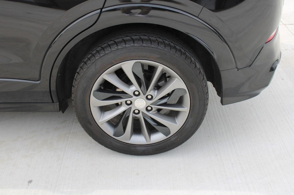 Buick Encore GX Vehicle Full-screen Gallery Image 7