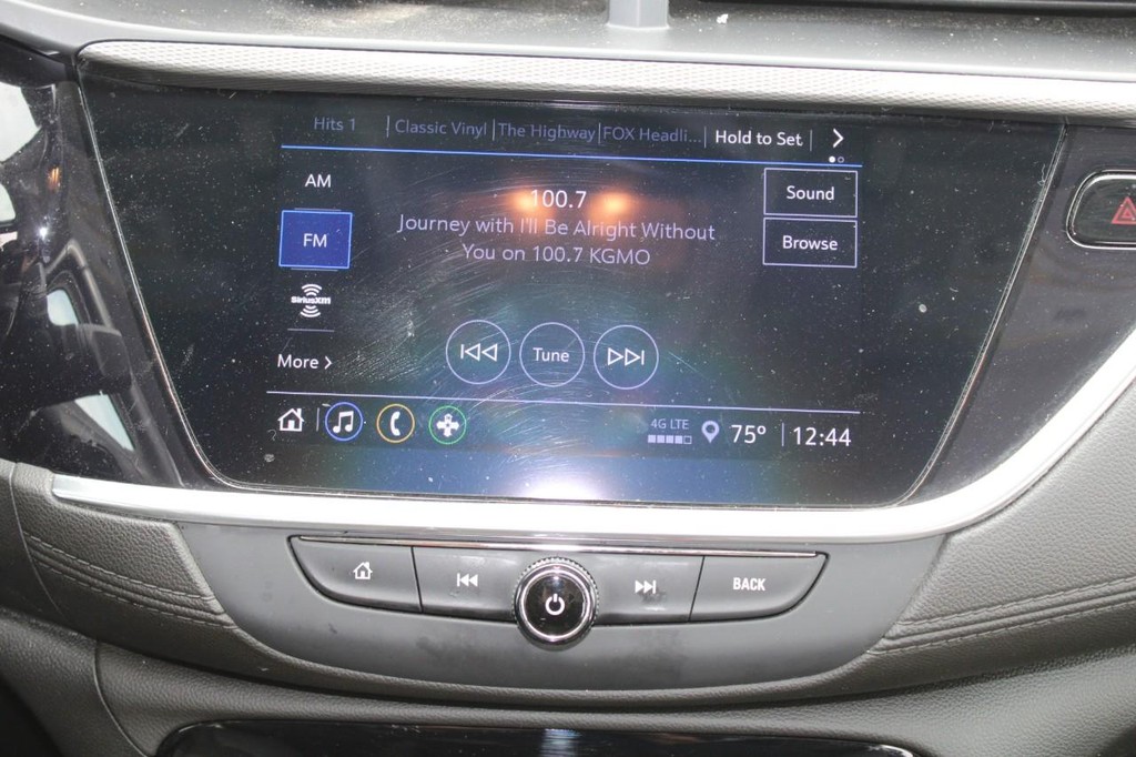Buick Encore GX Vehicle Full-screen Gallery Image 15