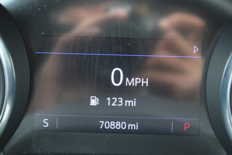 Buick Encore GX Vehicle Full-screen Gallery Image 21