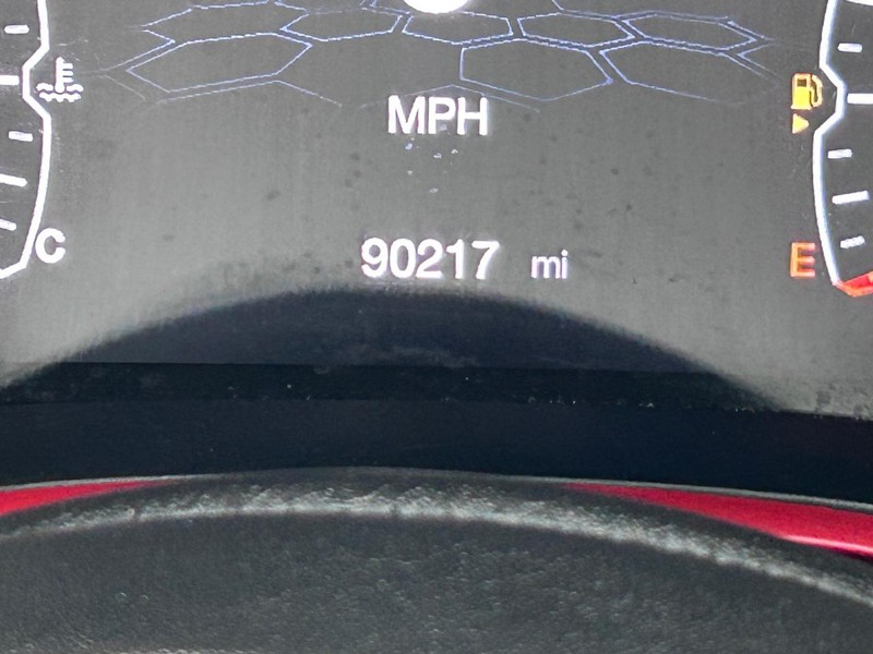 Jeep Compass Vehicle Full-screen Gallery Image 20