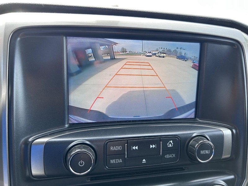 Chevrolet Silverado 1500 Vehicle Full-screen Gallery Image 20