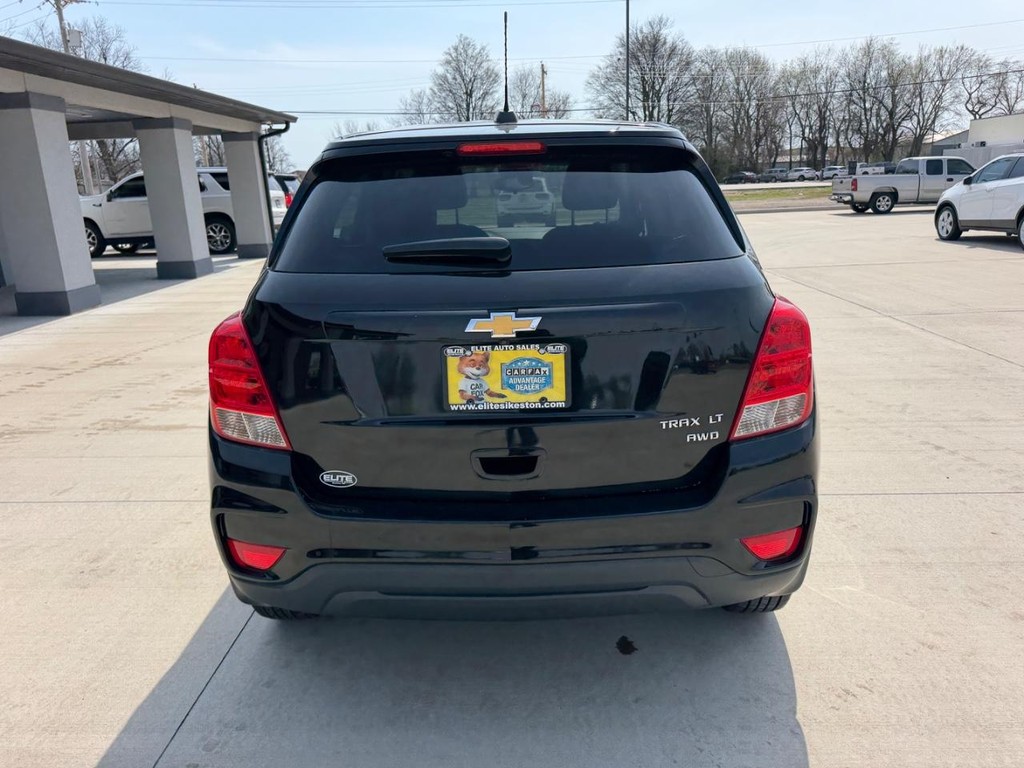 Chevrolet Trax Vehicle Full-screen Gallery Image 4