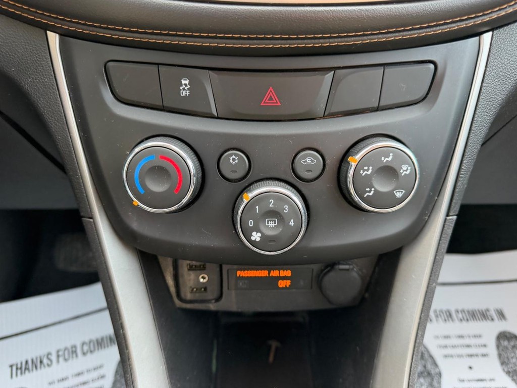 Chevrolet Trax Vehicle Full-screen Gallery Image 12