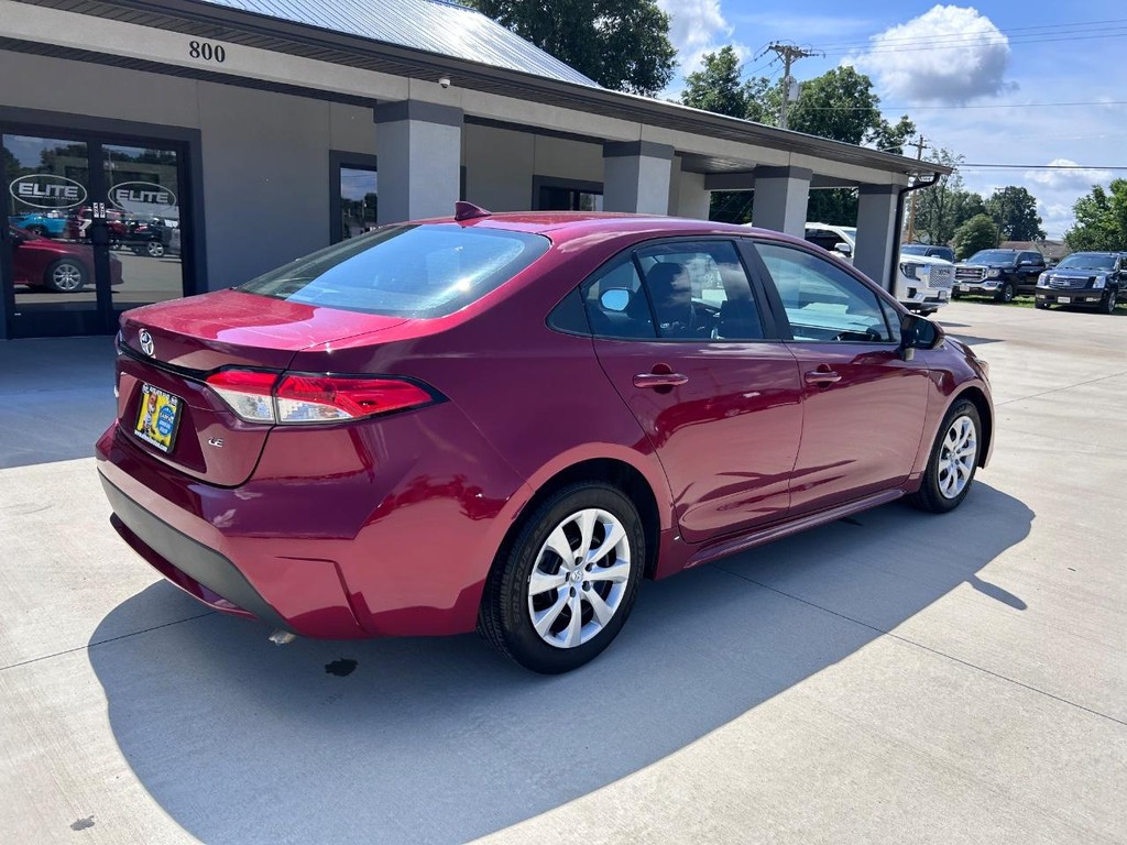 Toyota Corolla Vehicle Full-screen Gallery Image 3