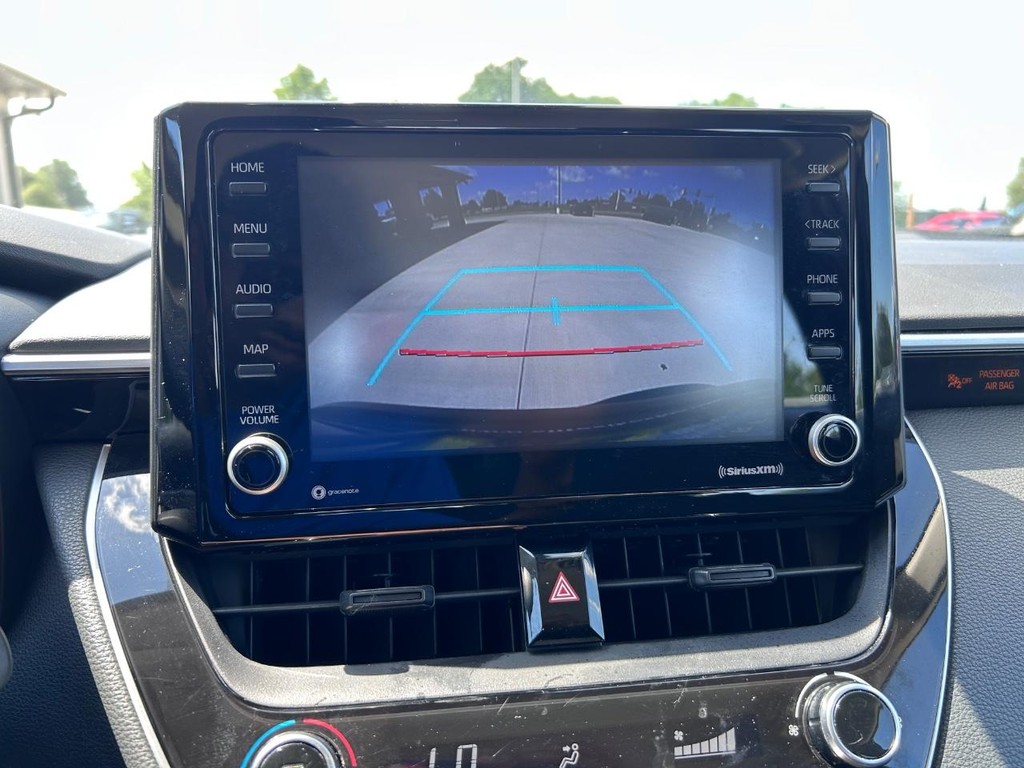 Toyota Corolla Vehicle Full-screen Gallery Image 21