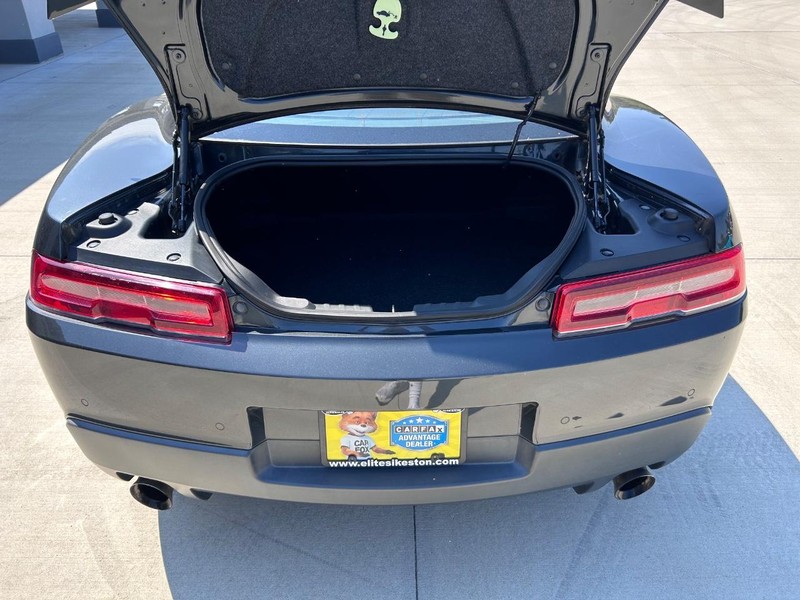 Chevrolet Camaro Vehicle Full-screen Gallery Image 5