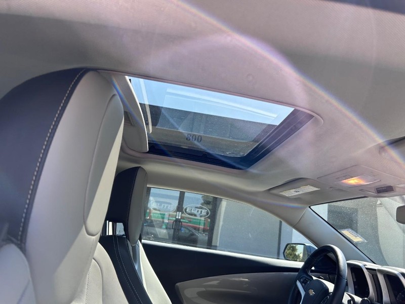 Chevrolet Camaro Vehicle Full-screen Gallery Image 8