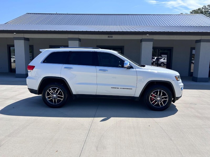 Jeep Grand Cherokee Vehicle Full-screen Gallery Image 2