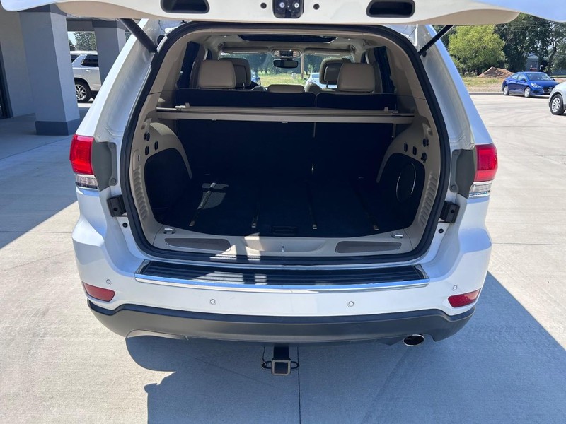 Jeep Grand Cherokee Vehicle Full-screen Gallery Image 5