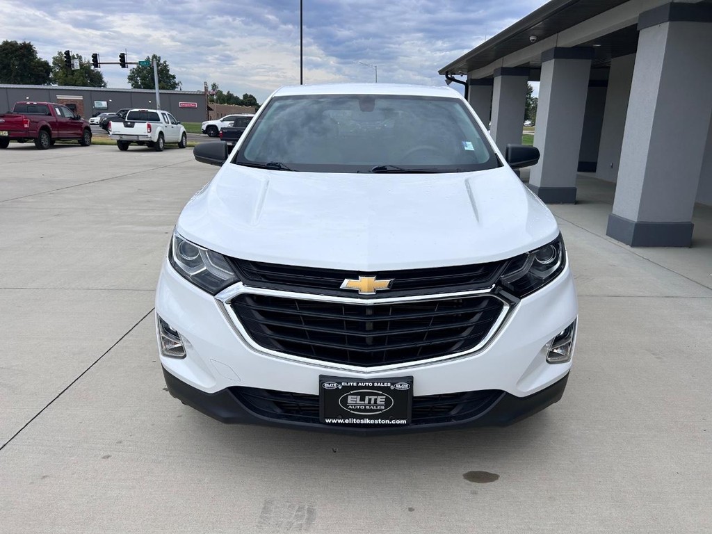 Chevrolet Equinox Vehicle Full-screen Gallery Image 8