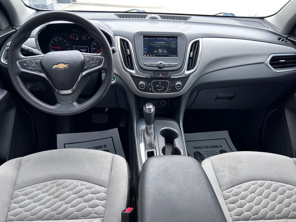 Chevrolet Equinox Vehicle Full-screen Gallery Image 10