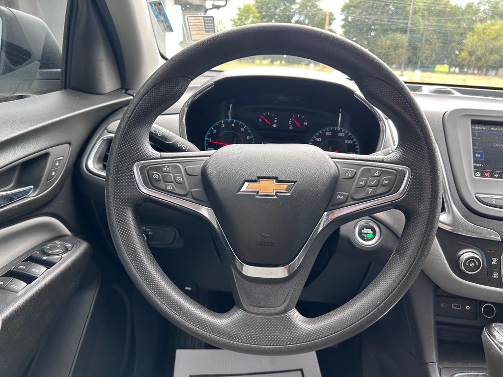 Chevrolet Equinox Vehicle Full-screen Gallery Image 11
