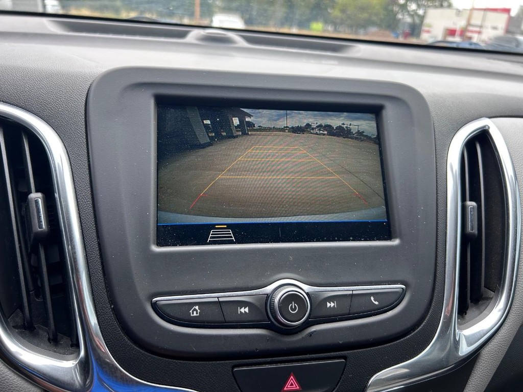 Chevrolet Equinox Vehicle Full-screen Gallery Image 21