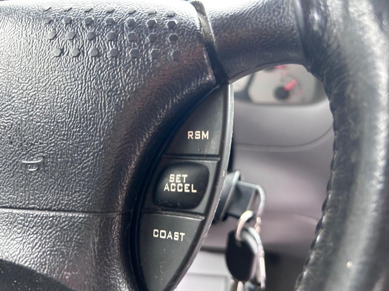 Ford Ranger Vehicle Full-screen Gallery Image 13