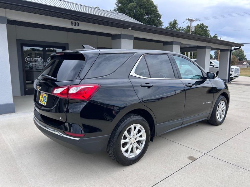 Chevrolet Equinox Vehicle Full-screen Gallery Image 3