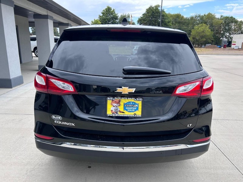 Chevrolet Equinox Vehicle Full-screen Gallery Image 4