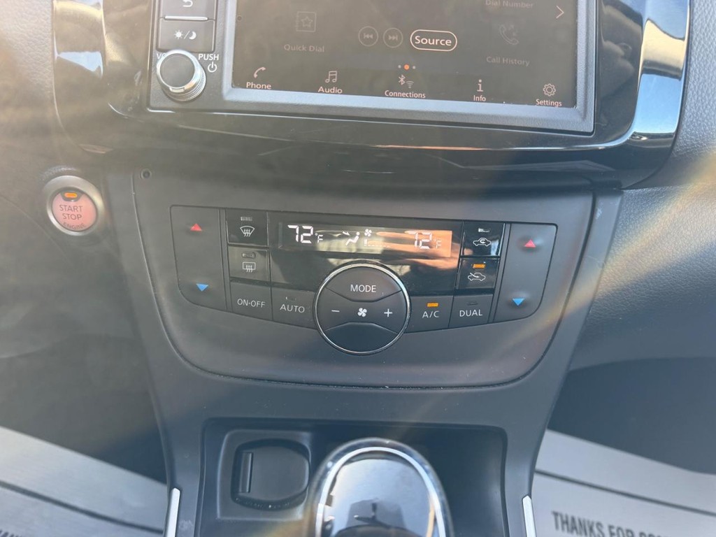 Nissan Sentra Vehicle Full-screen Gallery Image 13