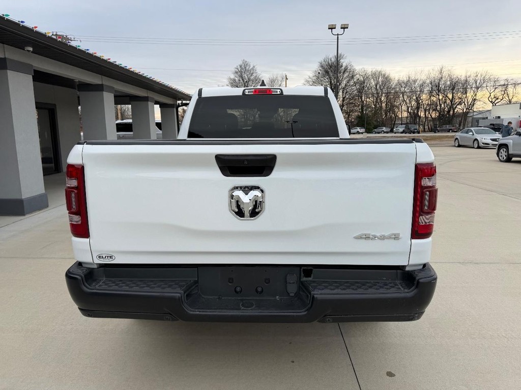 Ram 1500 Vehicle Full-screen Gallery Image 04