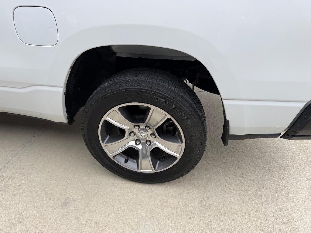 Ram 1500 Vehicle Full-screen Gallery Image 06